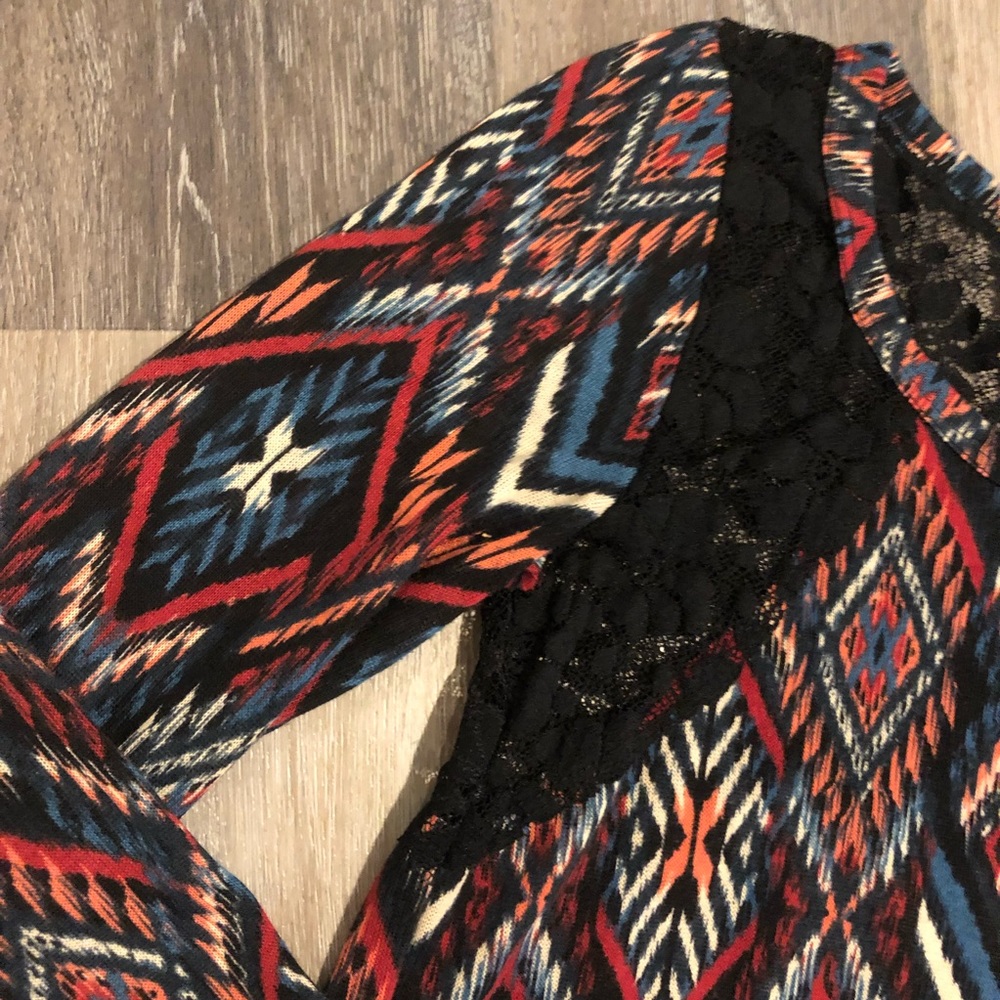 Tunic - Picture 3 of 6